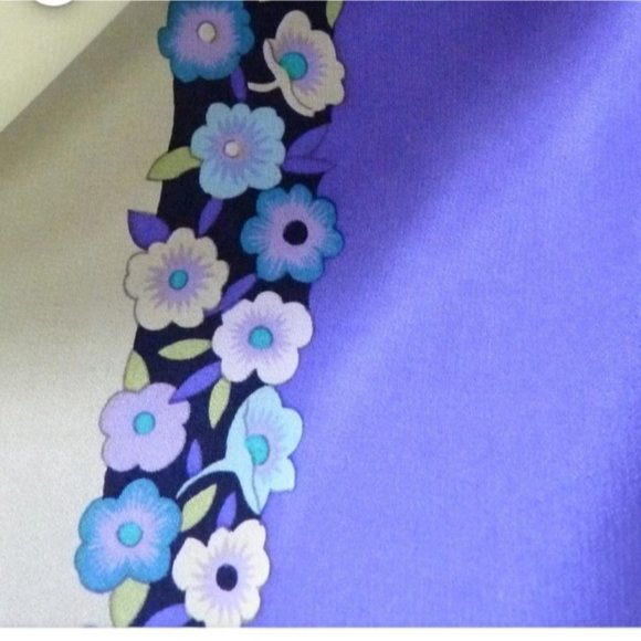 Vintage 90s Silk Wrap Scarf Shawl With Daisy Graphics - Picture 4 of 8